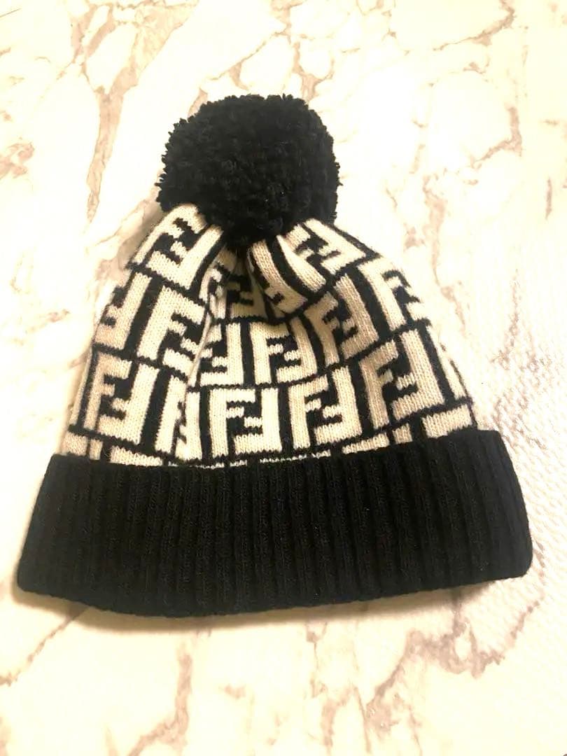 FENDI ニット　帽子