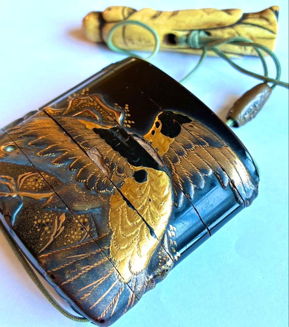時代物　猿鷹図高蒔絵印籠