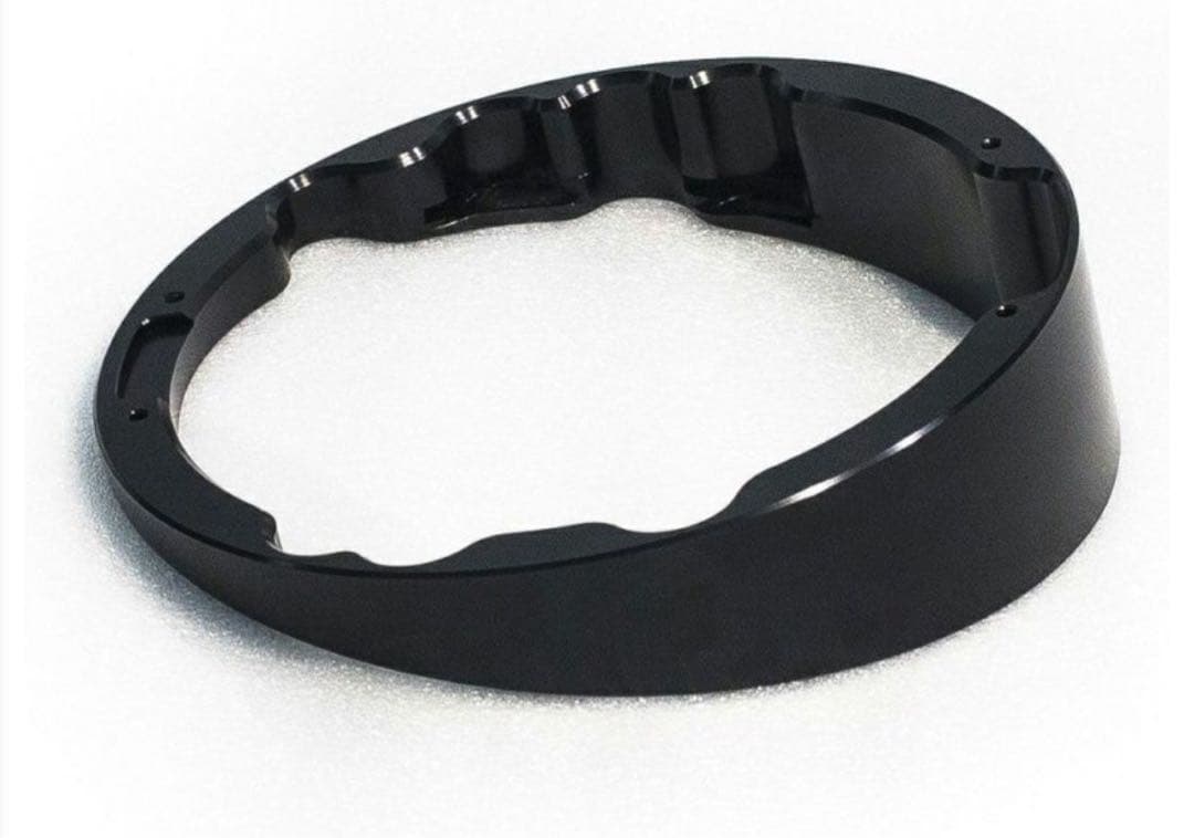 新品　ハーレー　ヘッドライト・レイクベゼル ブラック　FLH ツーリング　MC