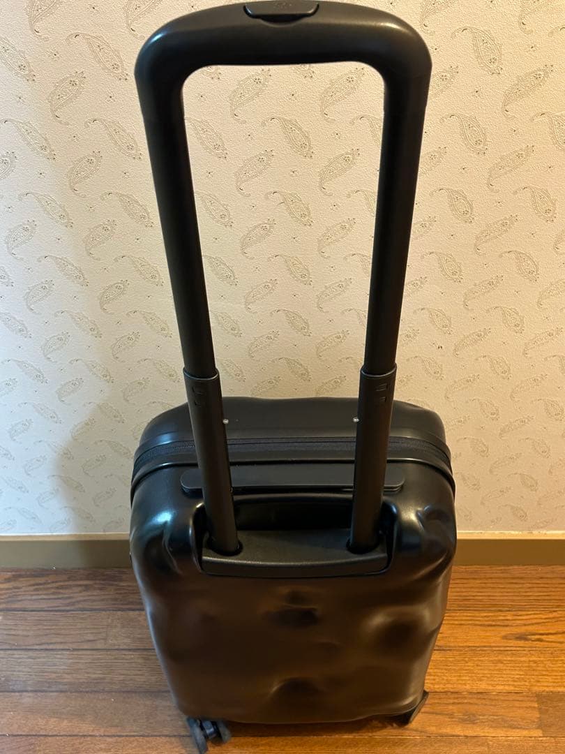 ゆ*こ様 クラッシュバゲージ ブラック キャリーケース