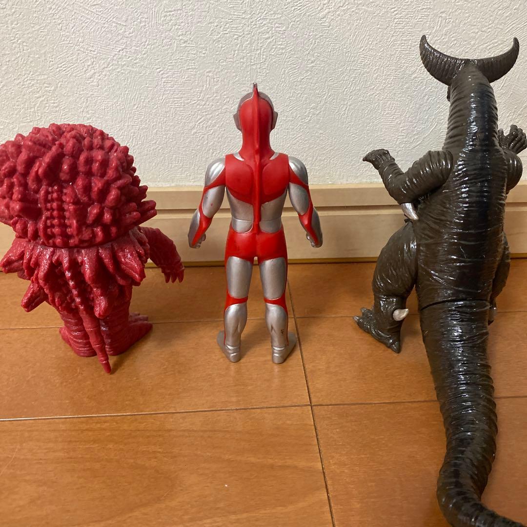 バンダイ製 ウルトラマンパワード ソフビ 18体セット