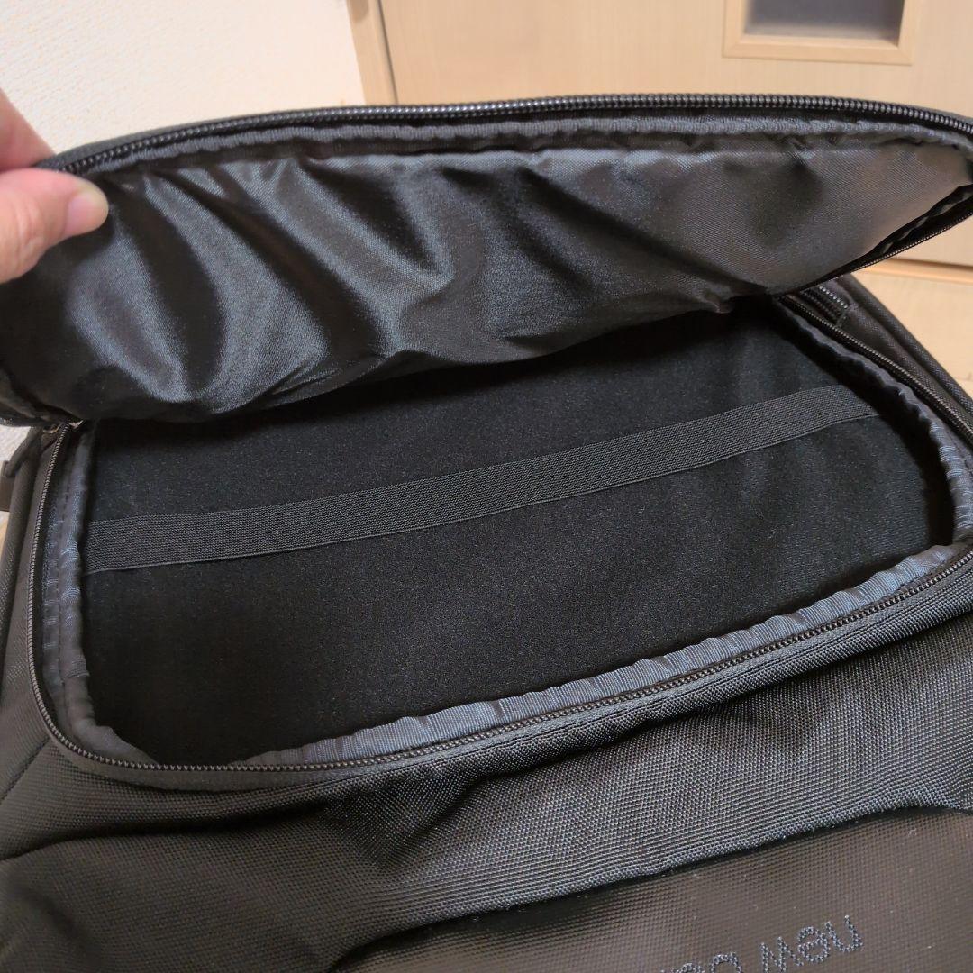 【新品】 ニューバランス　キャリーバッグ　スーツケース　旅行　出張　スポーツ