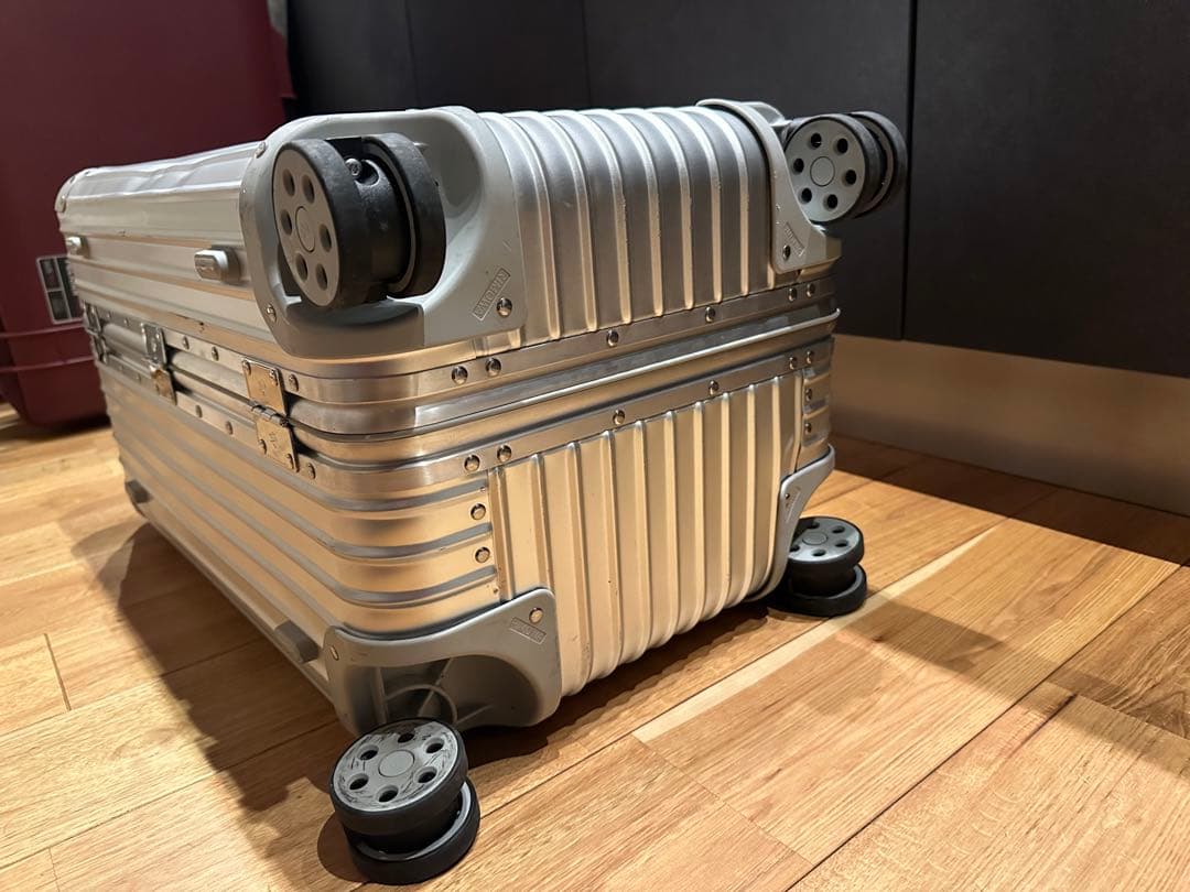 RIMOWA ORIGINALトランク S (シルバー)