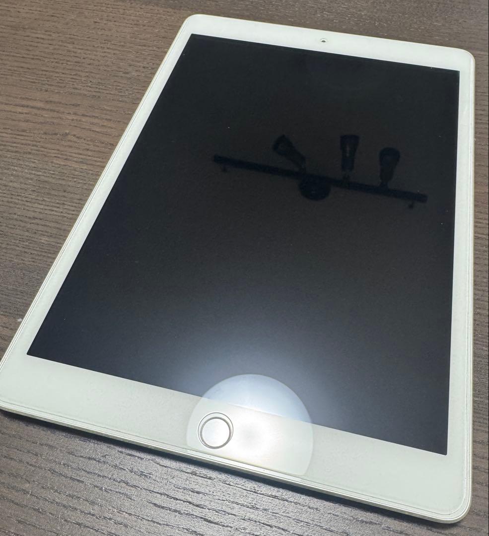 iPad8 第8世代 32GB WIFIモデル