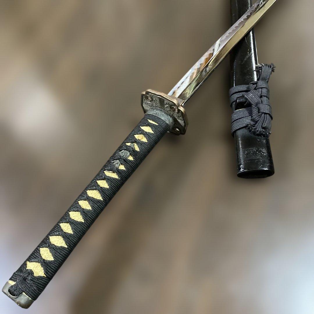 模造大刀 黒柄 太刀鍔 黒梨地鞘