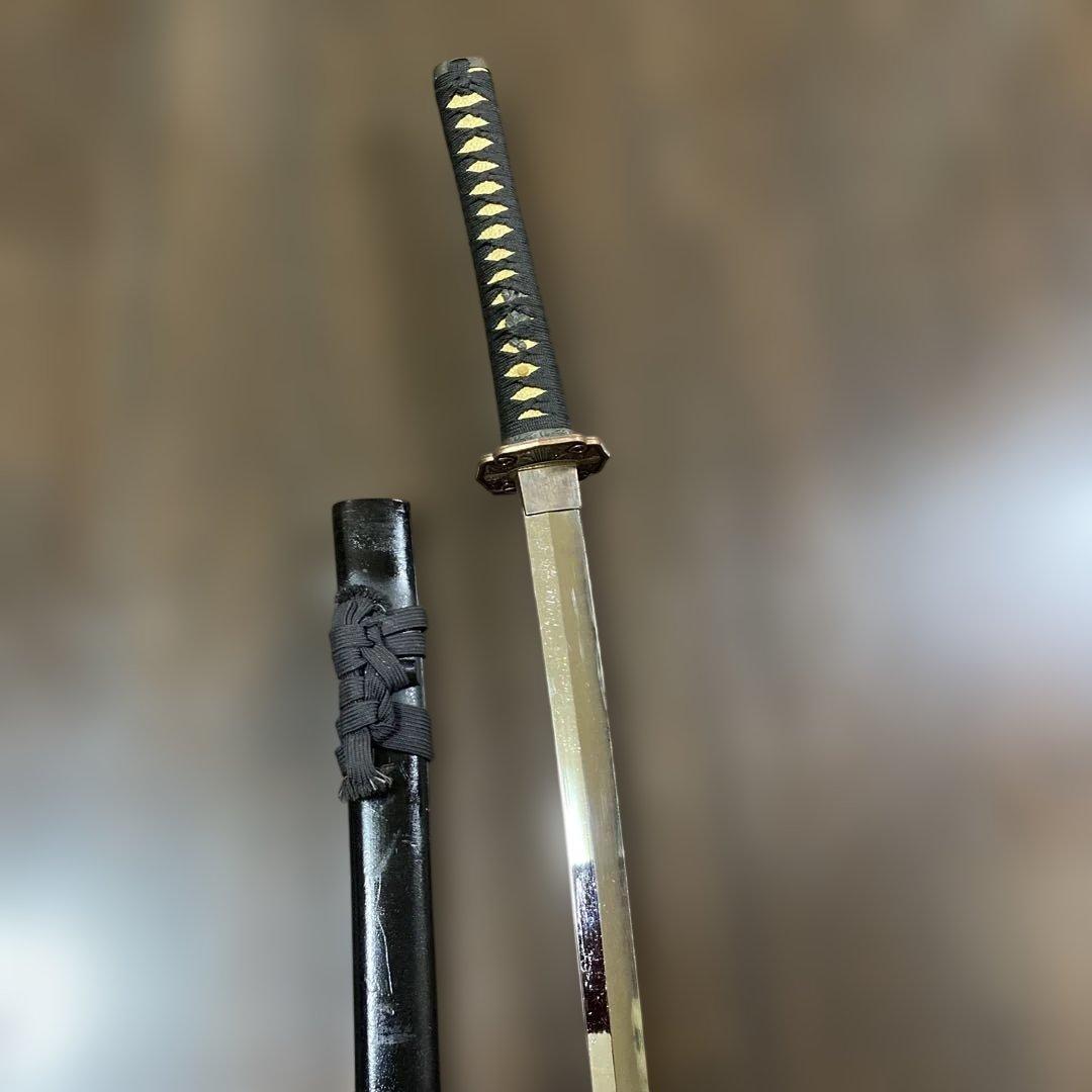 模造大刀 黒柄 太刀鍔 黒梨地鞘