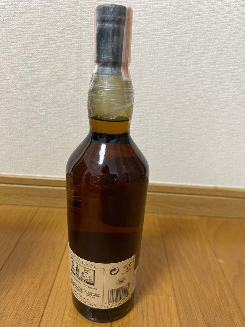 Lagavulin 16 Year Old ウイスキー 700ml 43%