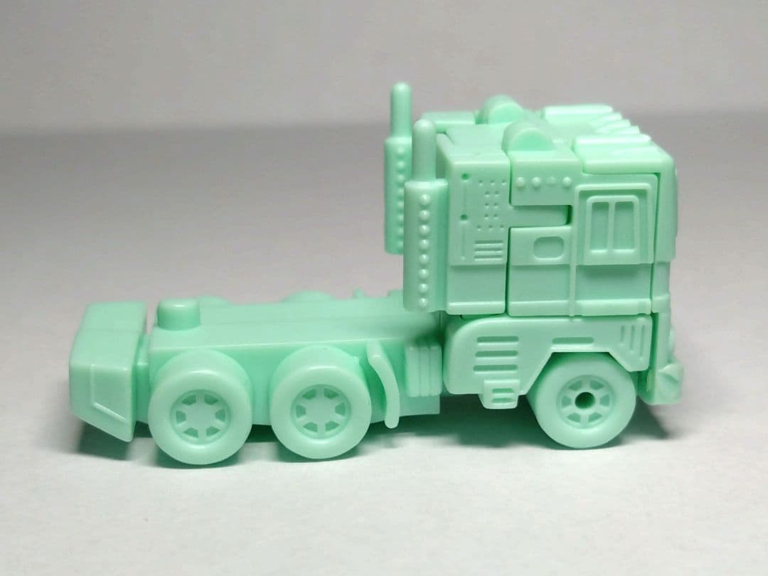 トランスフォーマー　コンボイ　食玩　カバヤ