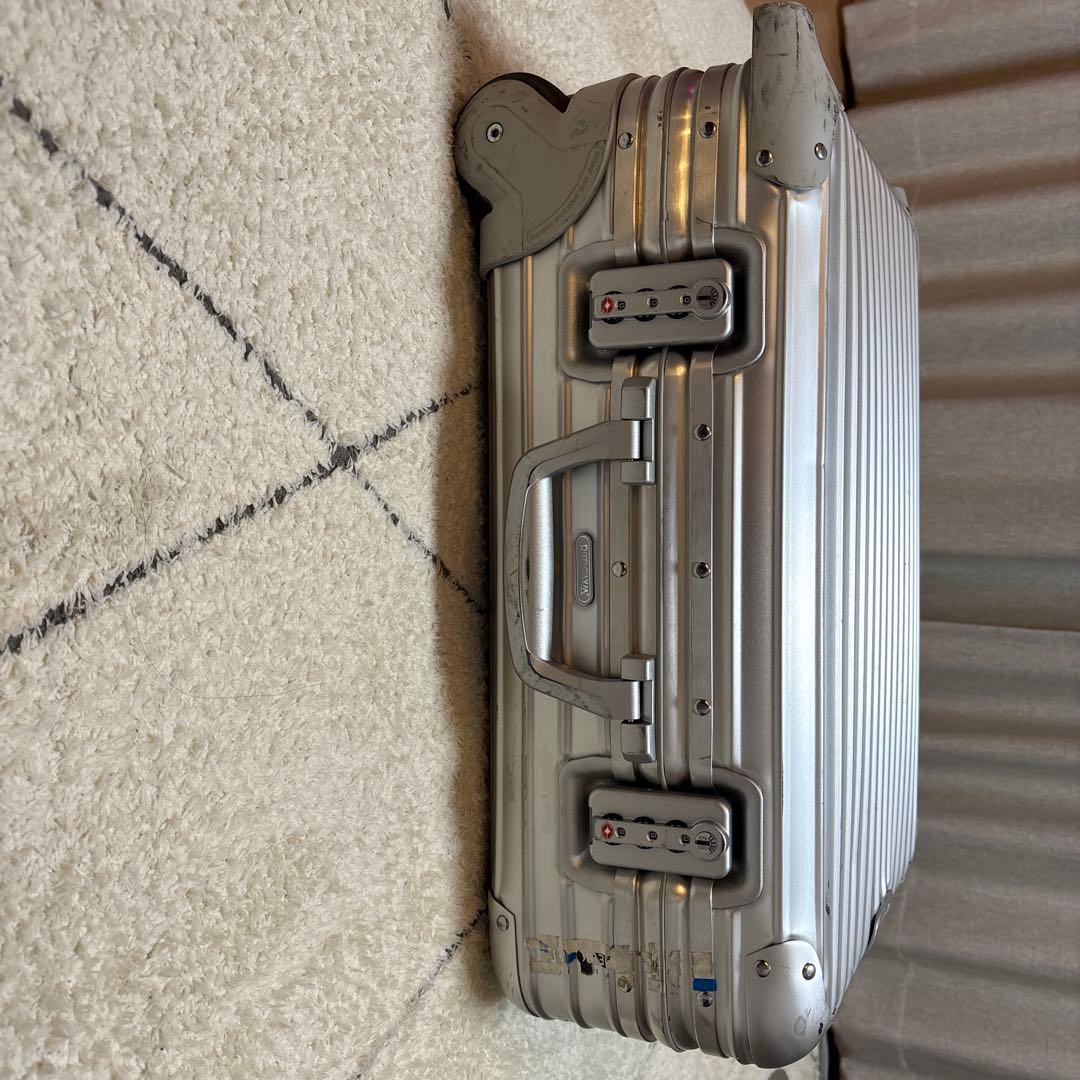 リモワ(RIMOWA)トパーズ32L 2輪