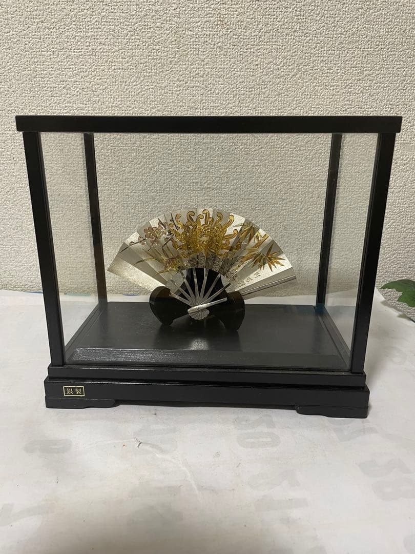 銀製　扇の置物　共箱付き　約37g