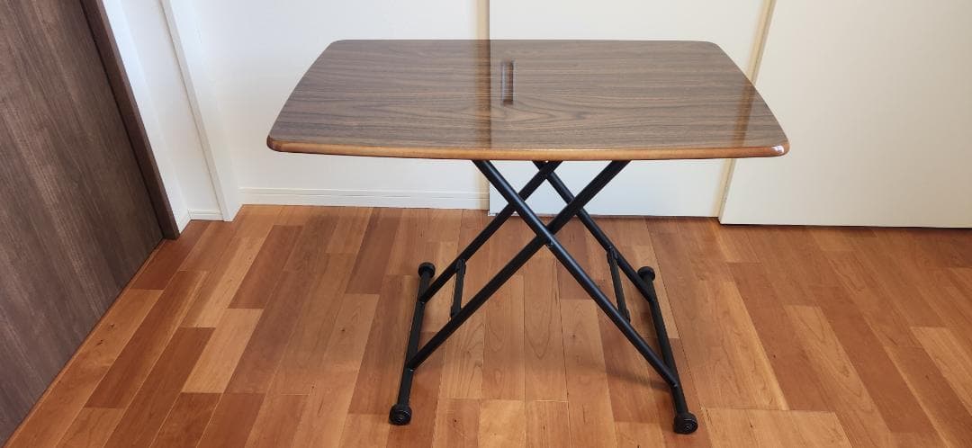 東谷　昇降テーブル