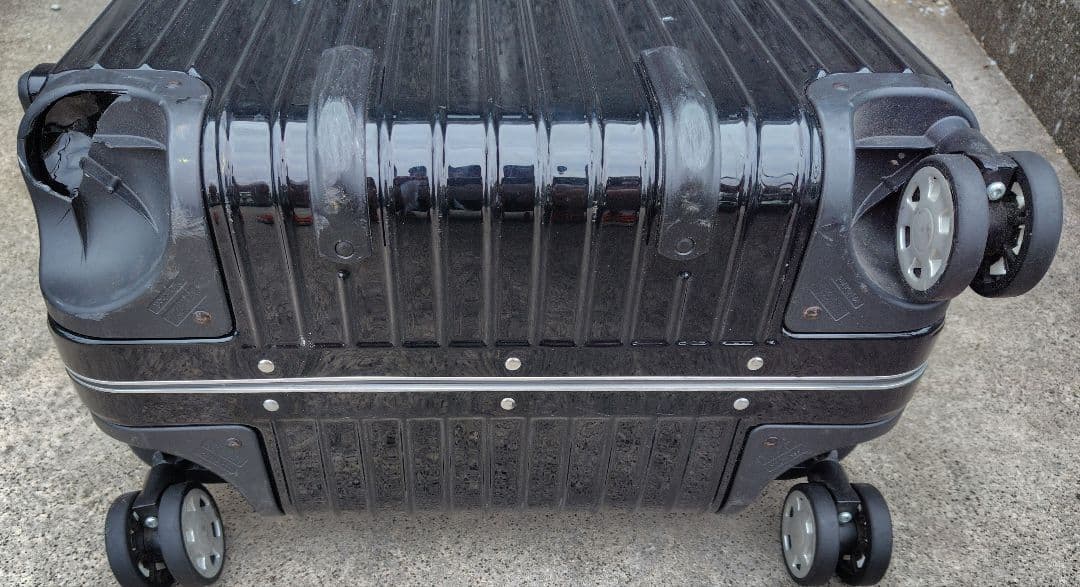 RIMOWA キャリーケース ブラック