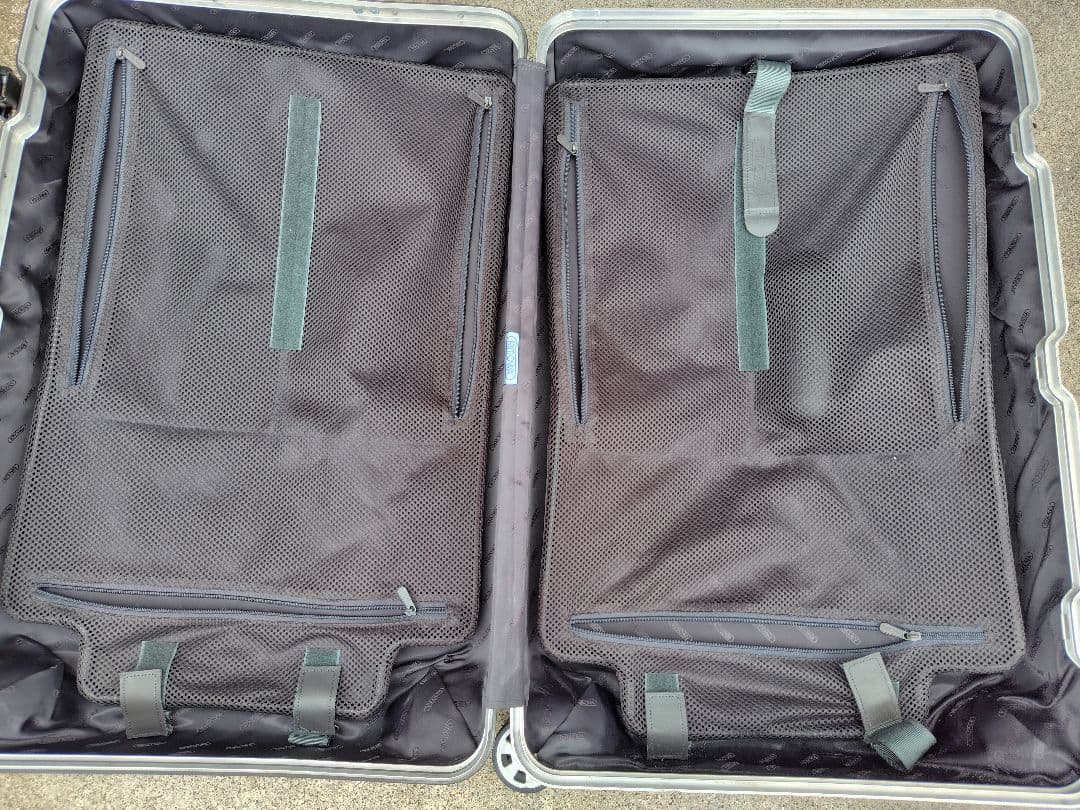 RIMOWA キャリーケース ブラック