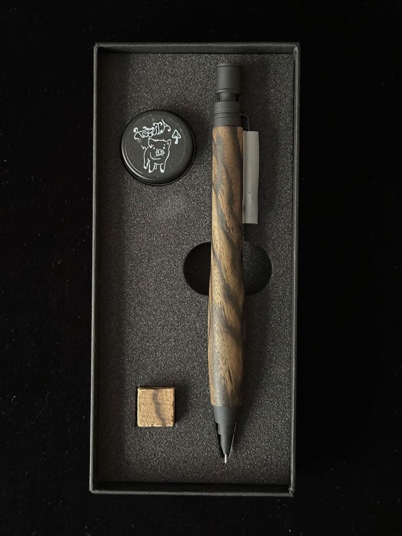 こぶた工房 シャープペンシル 黒柿孔雀杢ブラック金具0.5mm