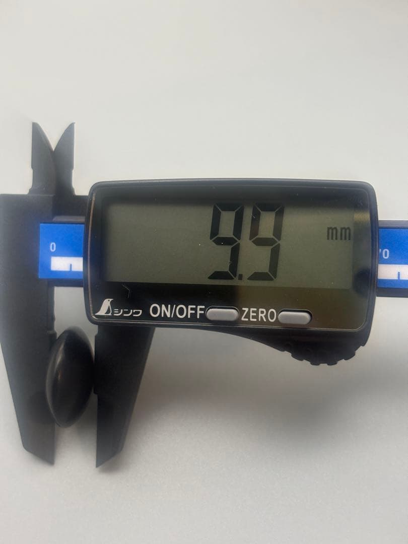 碁石　那智黒石　蛤碁石　厚み10㎜前後　36号？　桐箱入　白173個　黒179個