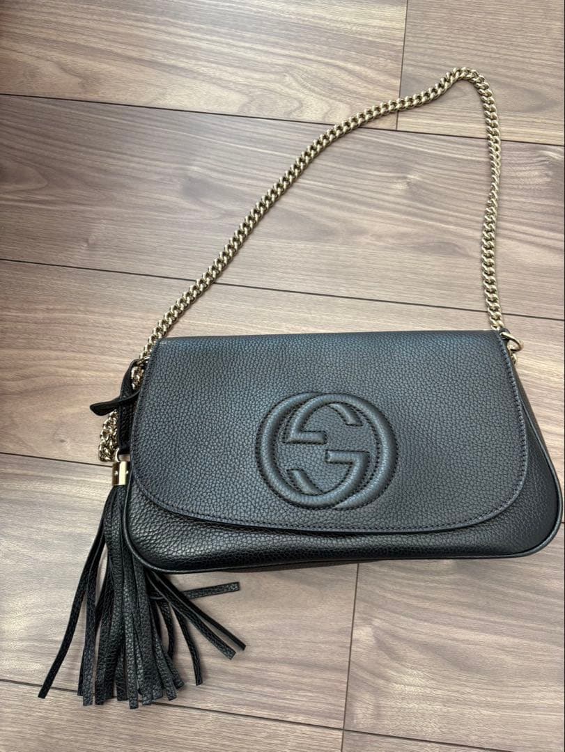 GUCCI ショルダーバッグ　ブラック