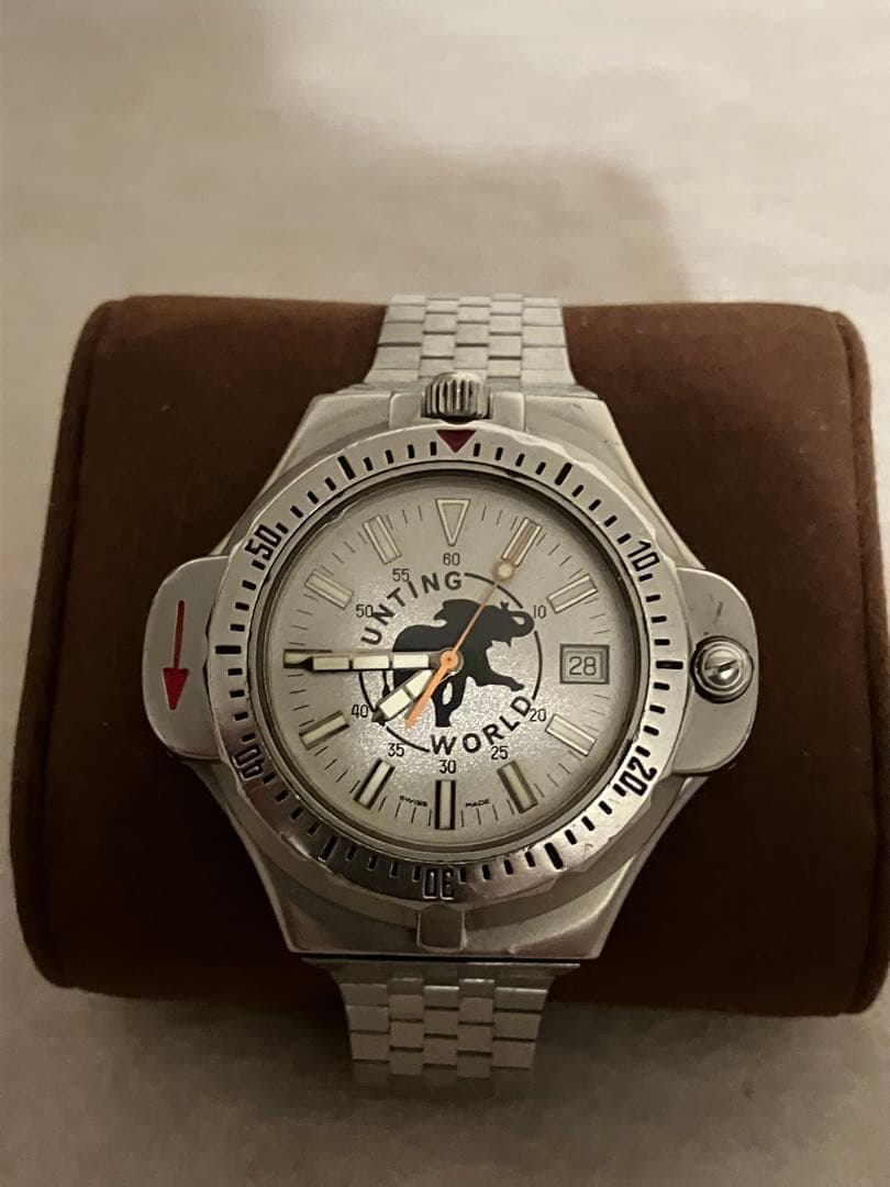 値下げ 稼働★HUNTING WORLD コンパスウォッチ ＱＺ腕時計 電池新品