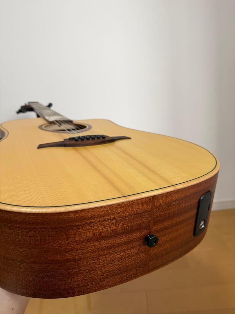 LAG GUITARS エレアコ　アコギ　T70DCE ギター　アコースティック