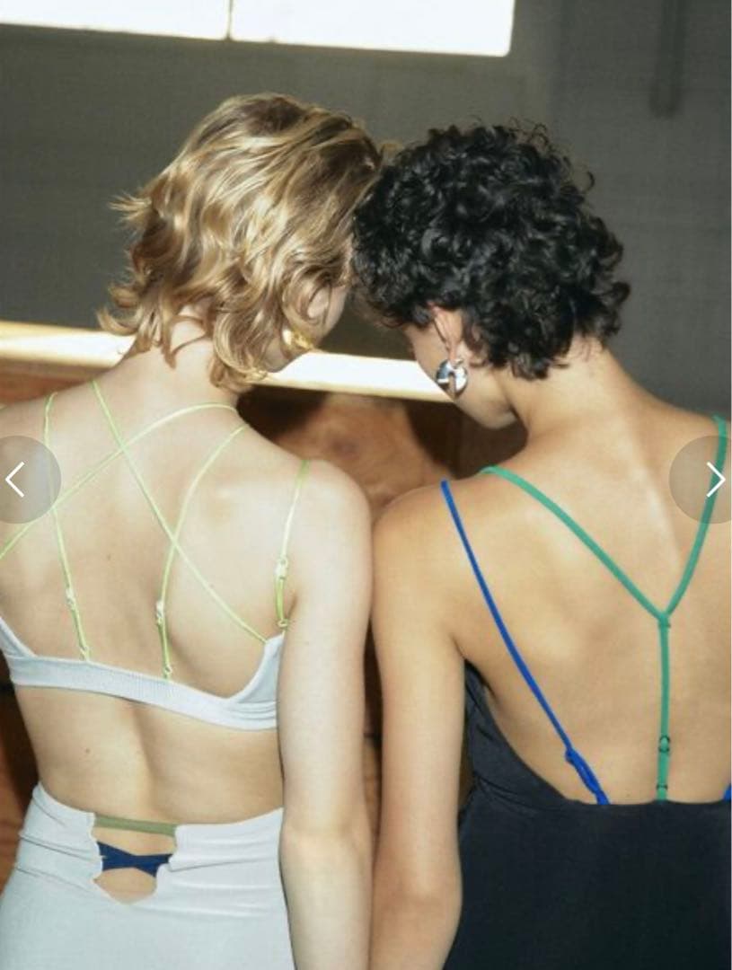 新品タグ付き UN3D アンスリード バックストラップオールインワン 水着