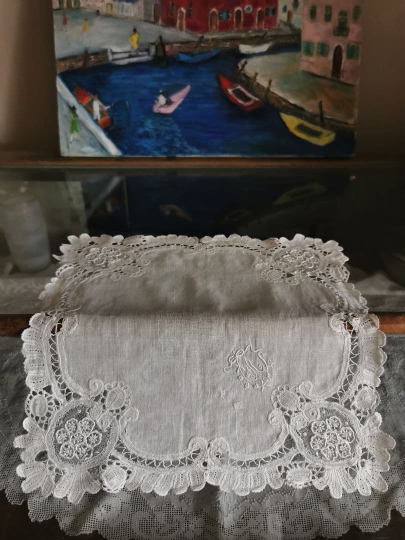 アンティーク ポワンドガーズ ブリュッセルデュセスレースハンカチ イニシャル刺繍