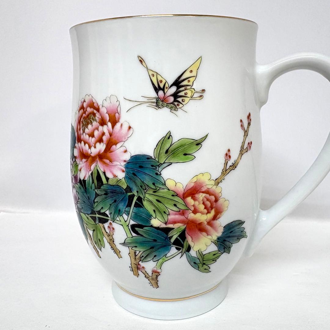 ②景徳鎮 キリンビアマグコレクション 1994 粉彩牧丹胡蝶図 ビアマグ