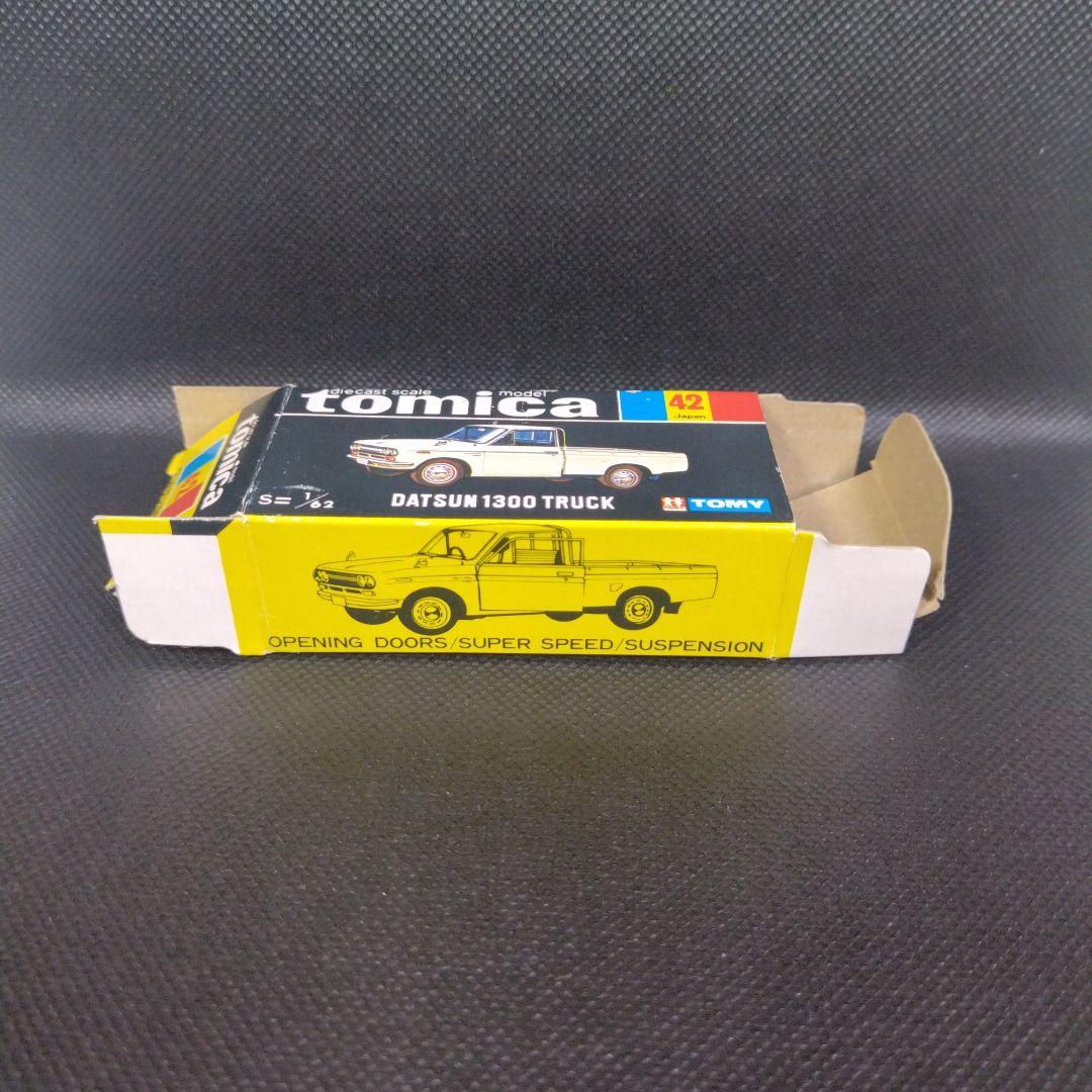 【29】トミカ　黒箱　日本製　ダットサン　1300　トラック　1Eホイール