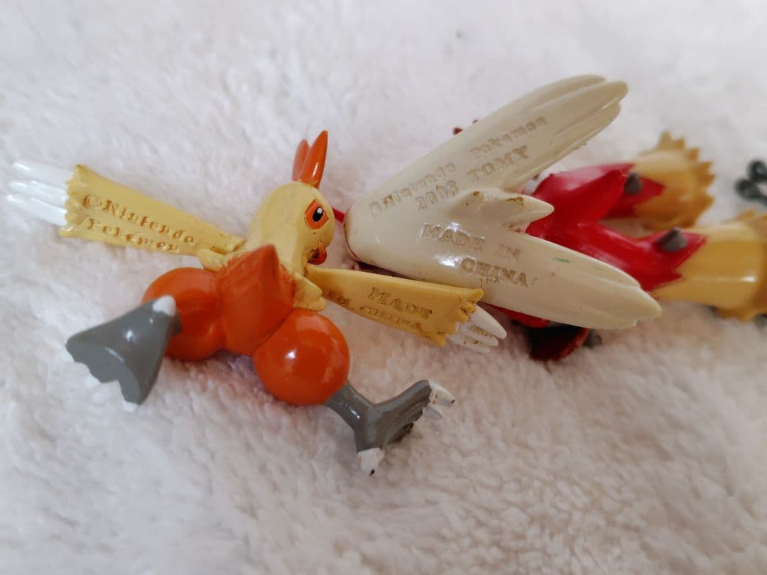 ポケモンフィギュア　モンポケ　TOMY　任天堂