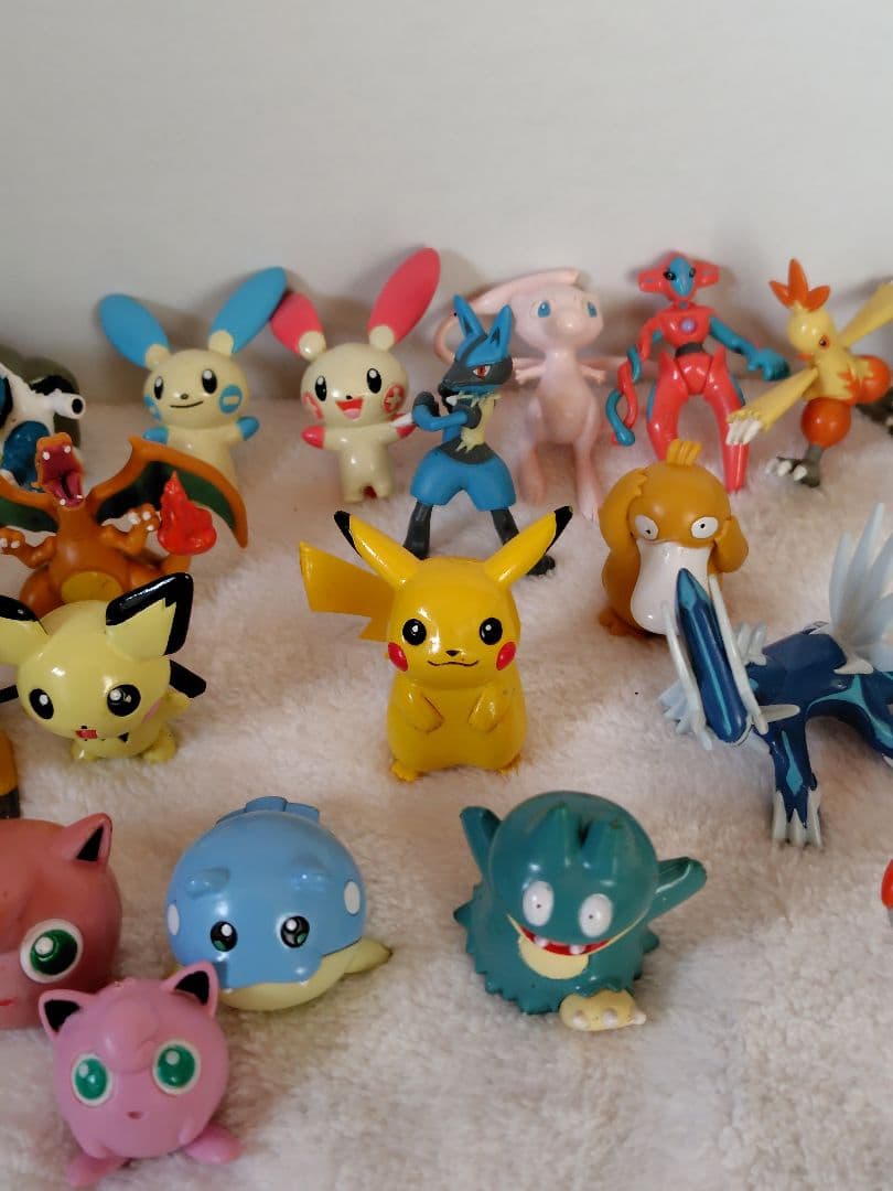 ポケモンフィギュア　モンポケ　TOMY　任天堂