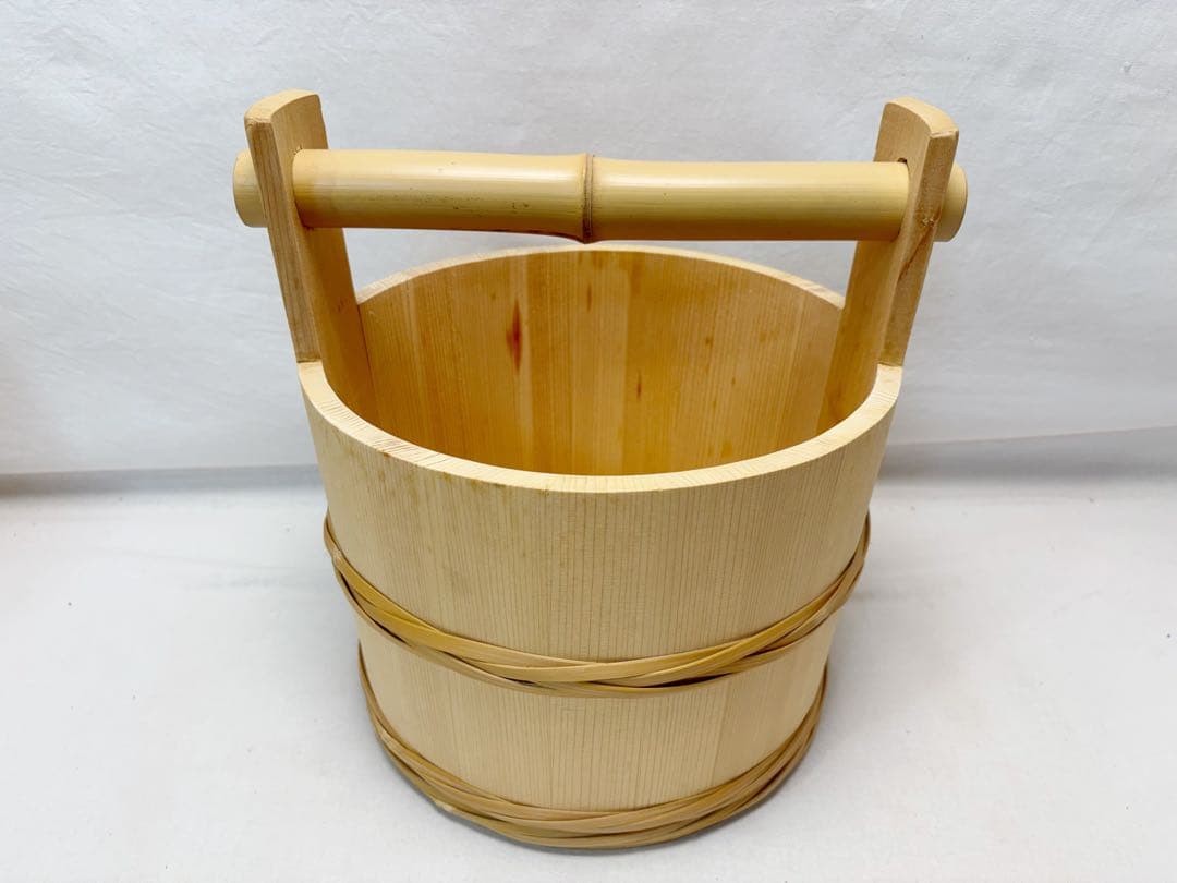 ほぼ未使用 茶道具 水張桶 手桶水指 木地 割蓋付き 水屋道具 露地道具 元箱