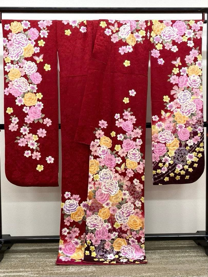 振袖 刺繍 銀彩 ストーン 牡丹 紋意匠 身丈169cm 撥水加工済