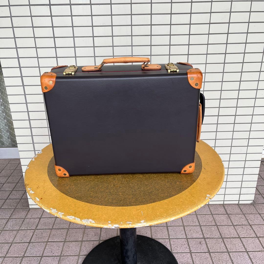 グローブトロッターのサファリキャリーバッグ