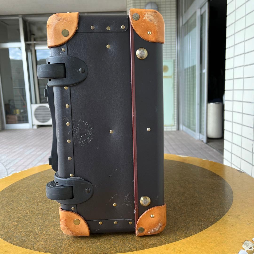 グローブトロッターのサファリキャリーバッグ