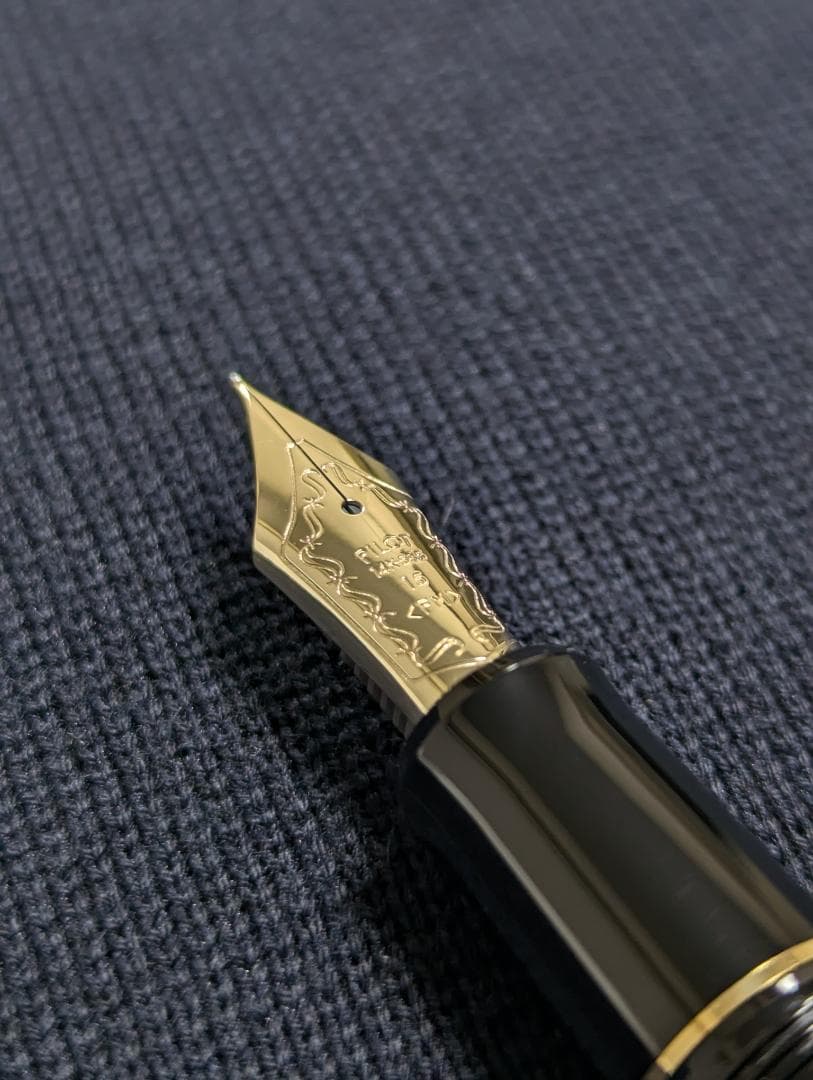 美品 試し書きのみ PILOT カスタム743 FM パイロット万年筆 ブラック