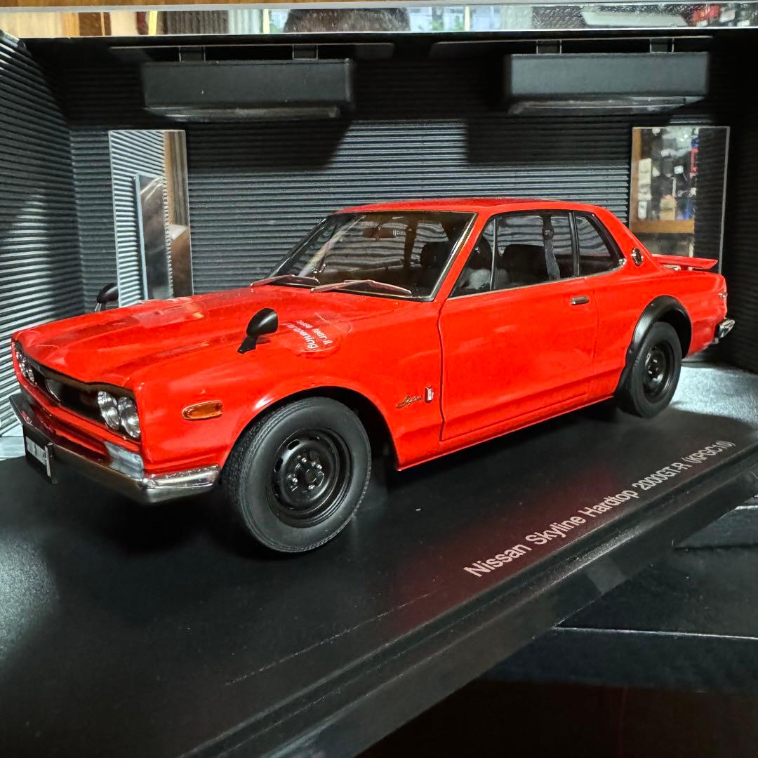 激レア未展示品 オートアート 1/18 スカイライン 2000 GT-R 赤