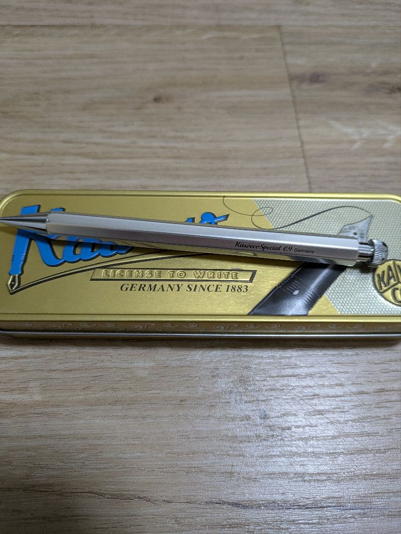 カヴェコスペシャル シャイニーシルバー 0.9mm