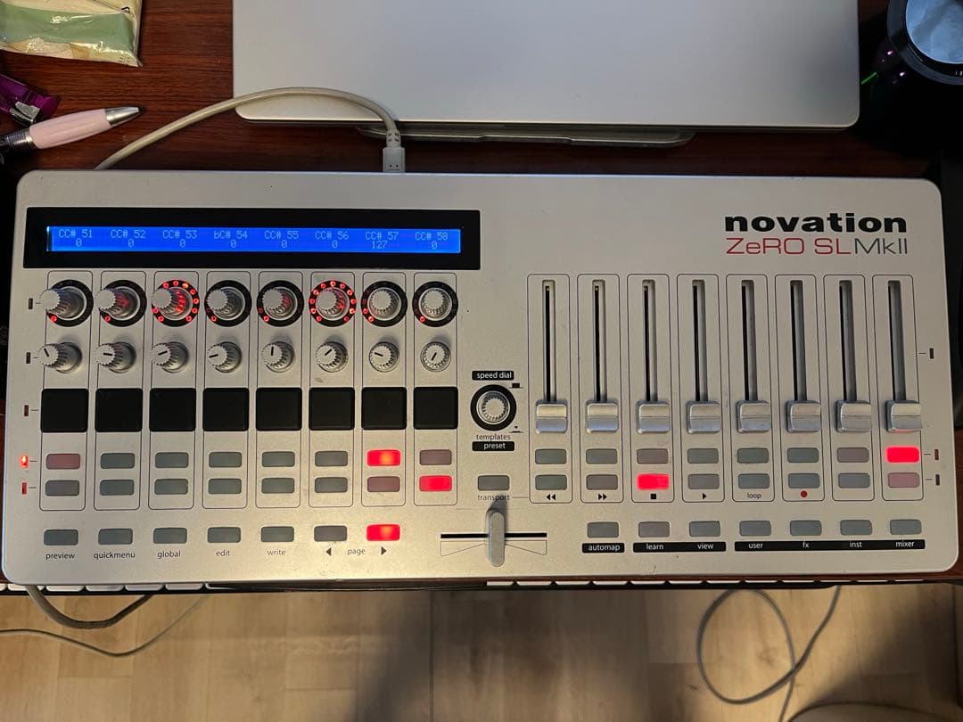 Novation ZeRO SL MkII MIDIコントローラー