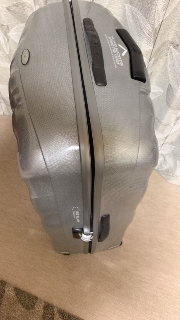 samsonite スーツケー スグレー 大容量軽量 4輪TSAロック