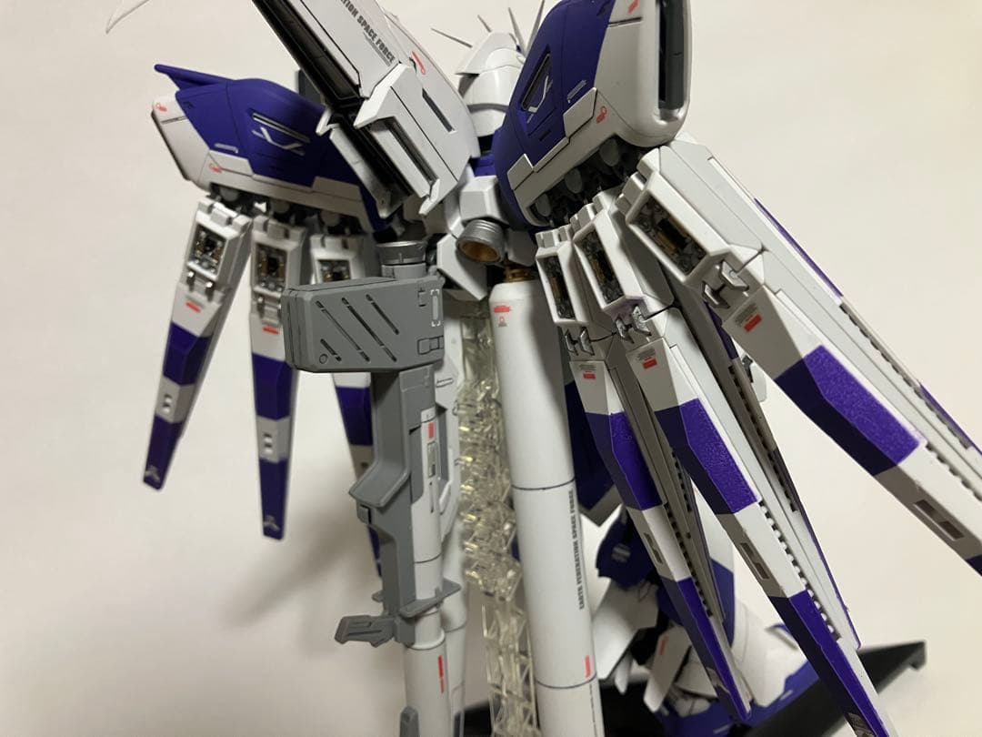 MG ガンプラ 塗装済み完成品　Hi-ν GUNDAM Ver.Ka