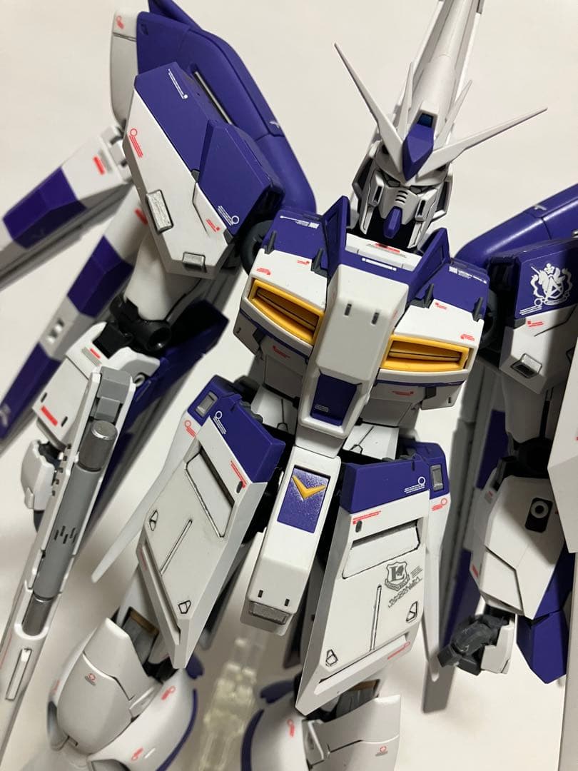 MG ガンプラ 塗装済み完成品　Hi-ν GUNDAM Ver.Ka