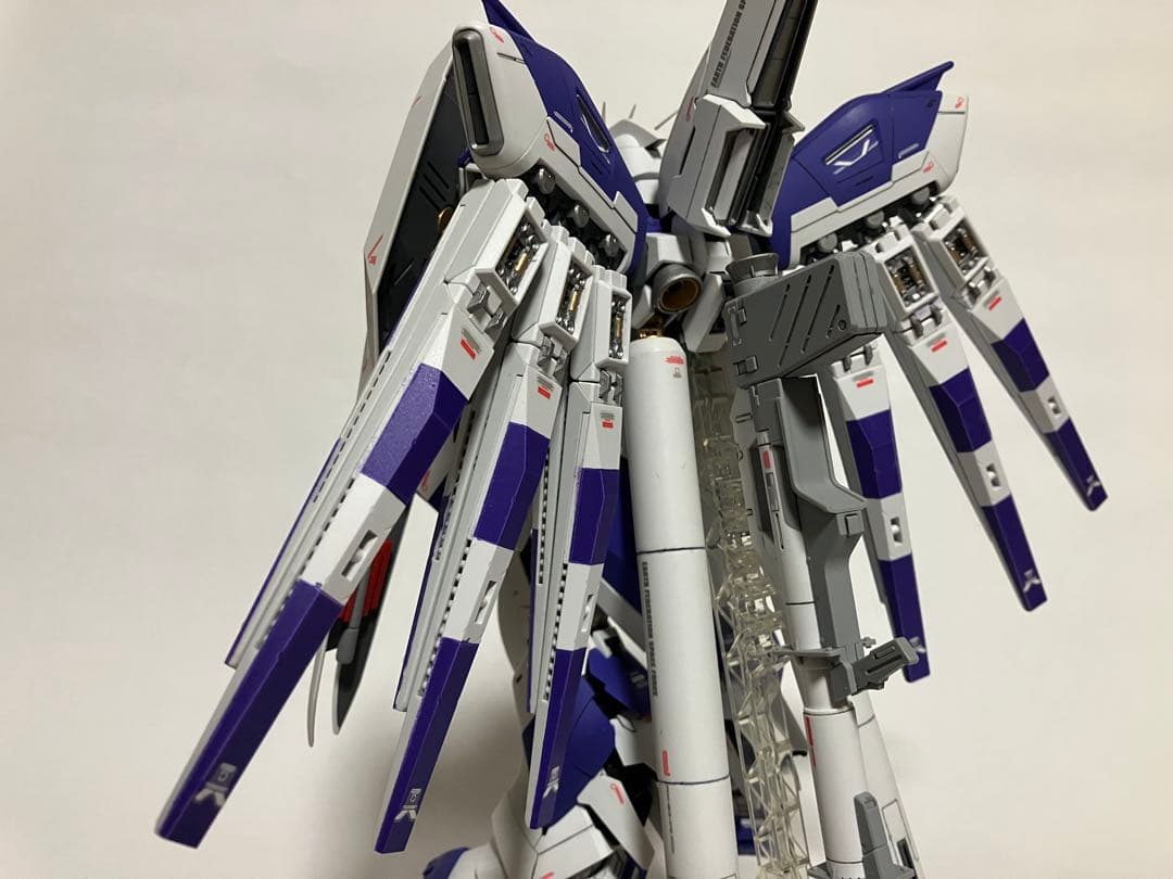 MG ガンプラ 塗装済み完成品　Hi-ν GUNDAM Ver.Ka