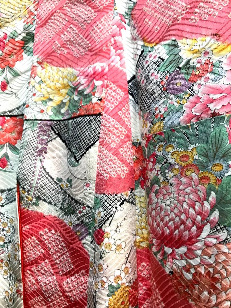 最高級　ブランド　千總　振袖 美品　Sサイズ　絞り　花柄 ピンクと白