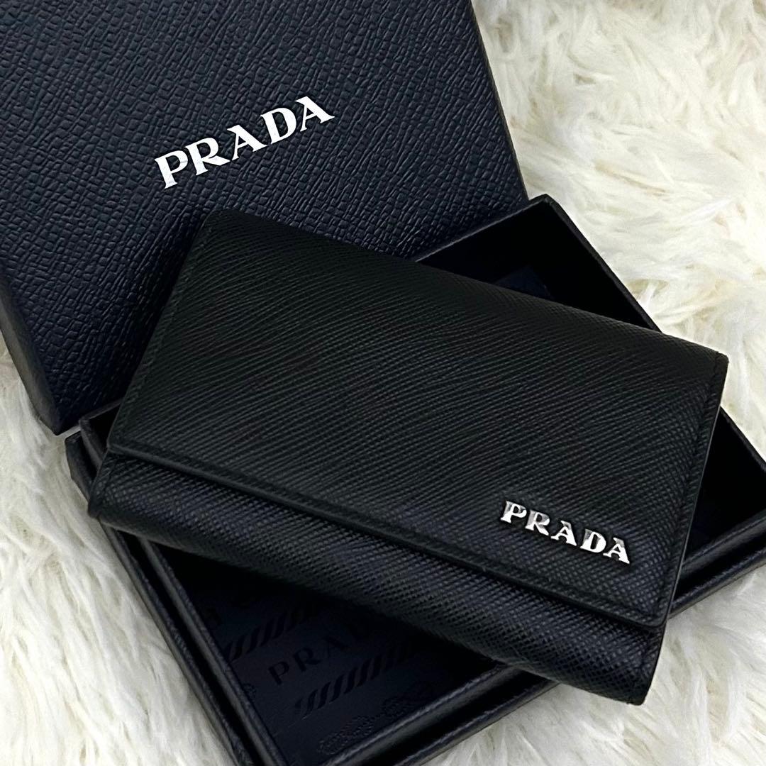 【美品】PRADA プラダ サフィアーノレザー 6連キーケース 鍵入れ ブラック