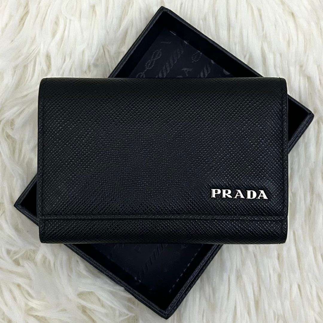 【美品】PRADA プラダ サフィアーノレザー 6連キーケース 鍵入れ ブラック