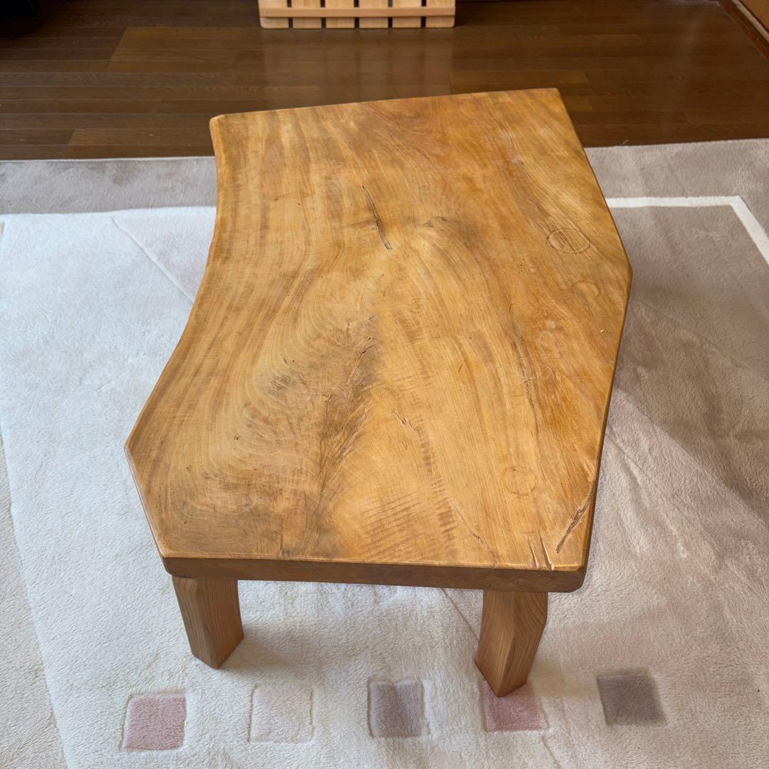 更に値下げ❗️ 天然木製 コーヒーテーブル （不規則形状）