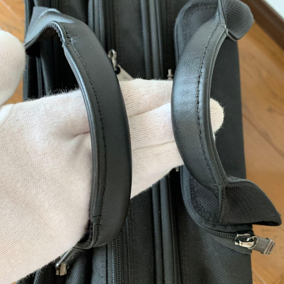 TUMI ビジネスキャリーバッグ　機内持ち込み