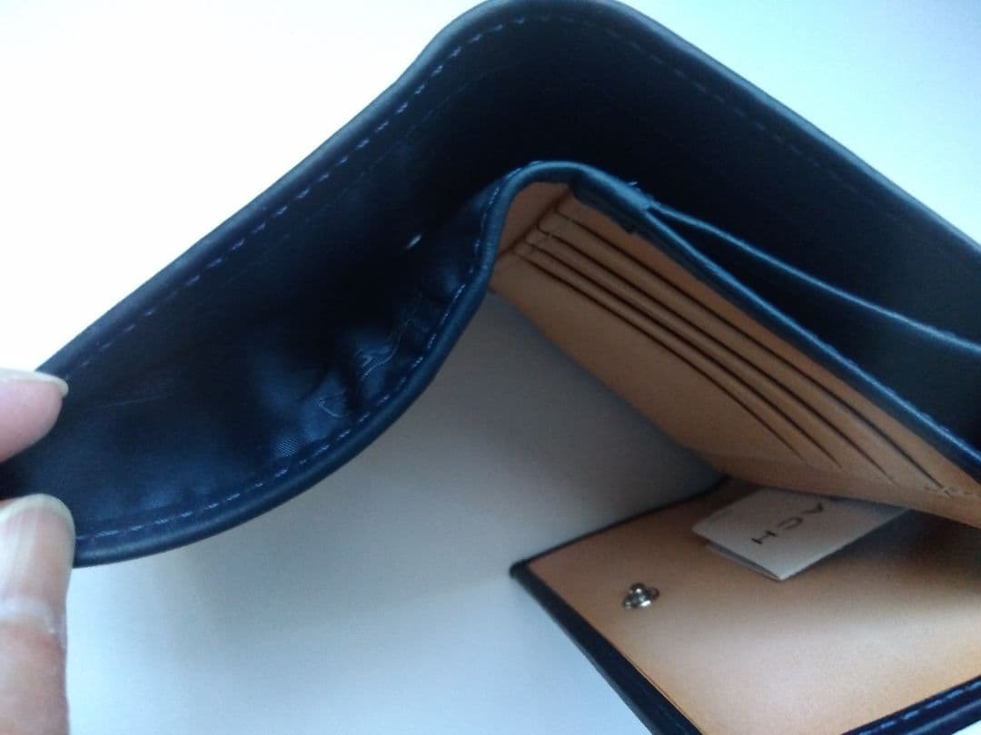 COACH 三つ折り財布 ネイビー