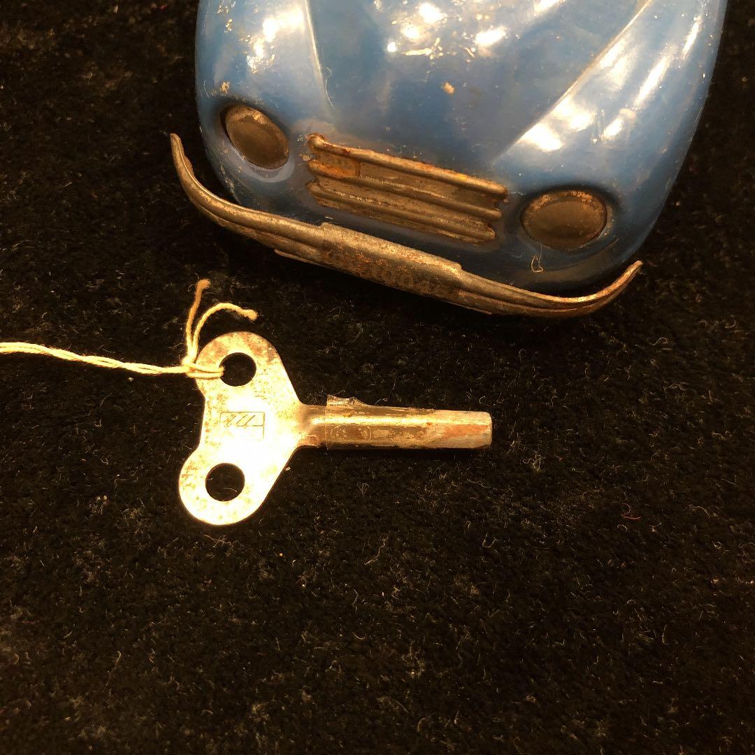 アンティーク　イギリス製　ブリキのゼンマイ仕掛けの自動車