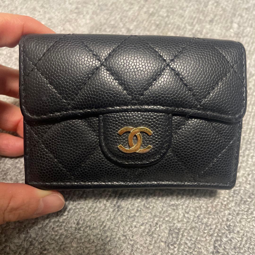 CHANEL 黒 レザー 三つ折り財布