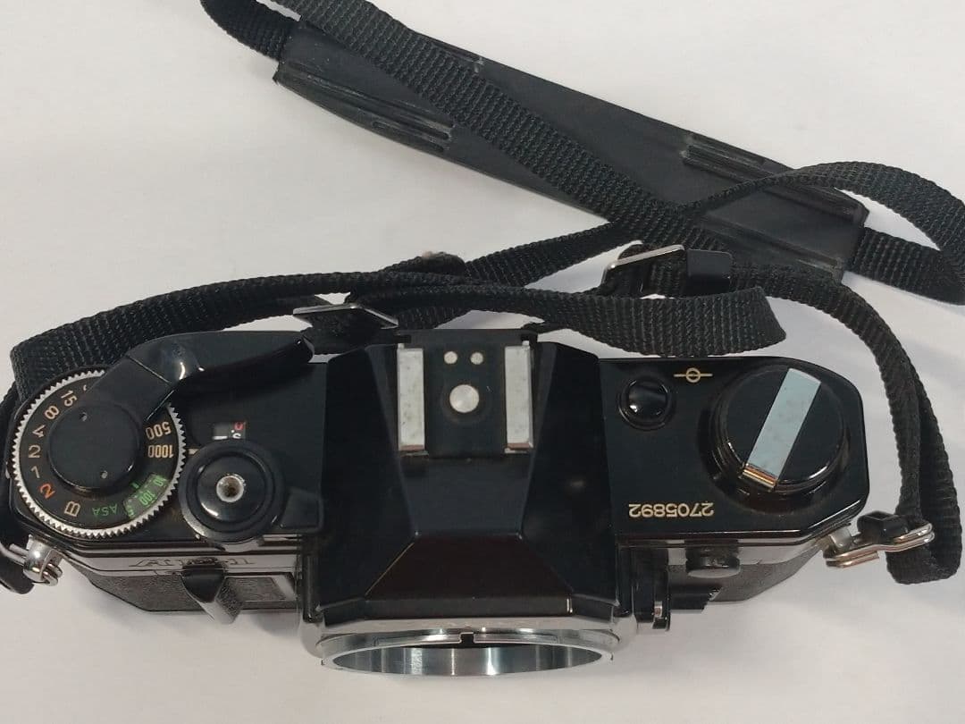 ジャンク Canon キャノン AE-1 一眼レフカメラ レンズ2点付き