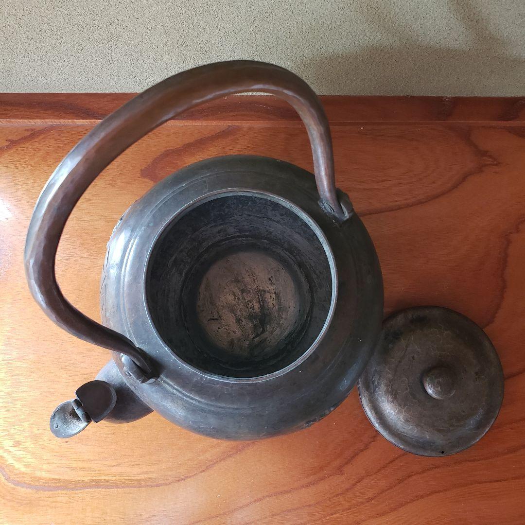 No216　大正・昭和期の 虎に不二図 の銅製 やかん(水注)